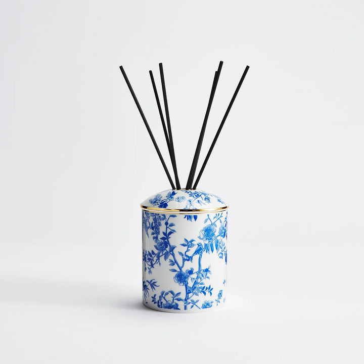 Maison Splendid diffuser number one fine bone china blue and white colour musky fragrance